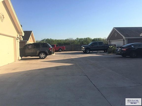 2nd image of 7200 Villa Del Mar Cir