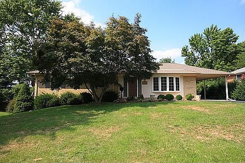 Beautifully Remodeled Home in Fantastic Olney, MD Community