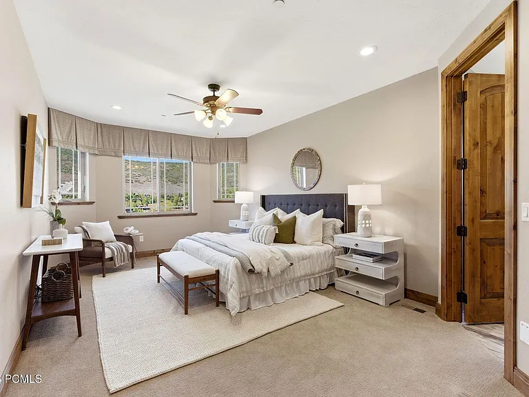 3286 Lower Saddleback Rd — Photo 18