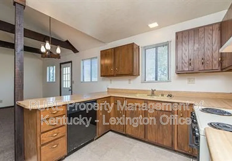 796 Ridgeview Dr — Photo 13