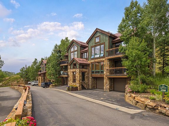 3rd image of 403 Adams Ranch Rd #B