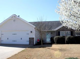 662 Grover Dr, Lyman, SC 29365