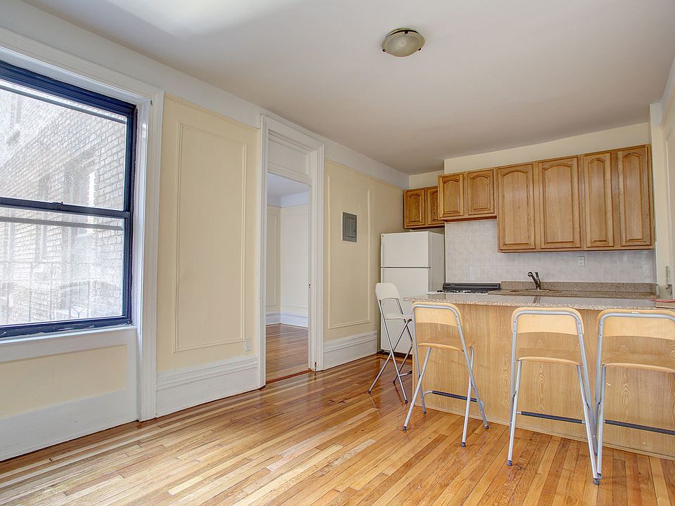 1st image of 160 Claremont Ave APT 4C