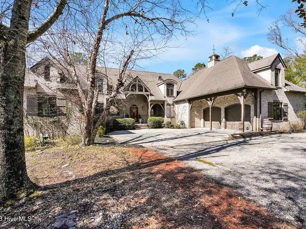 1401 Futch Creek Road, Wilmington, NC 28411