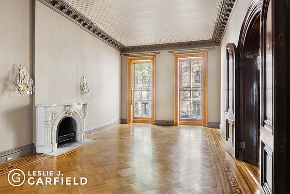 Rented by Leslie J. Garfield | media 1