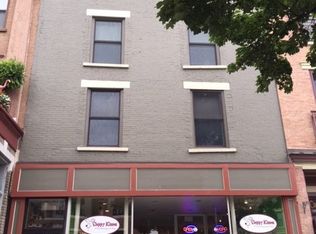 425 Broadway #3, Saratoga Springs, NY 12866