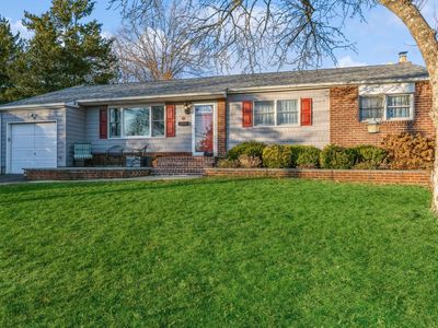27 Elchester Drive, East Northport, NY, 11731