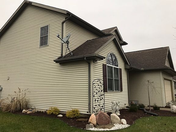 4th image of 53681 Woodvale Dr