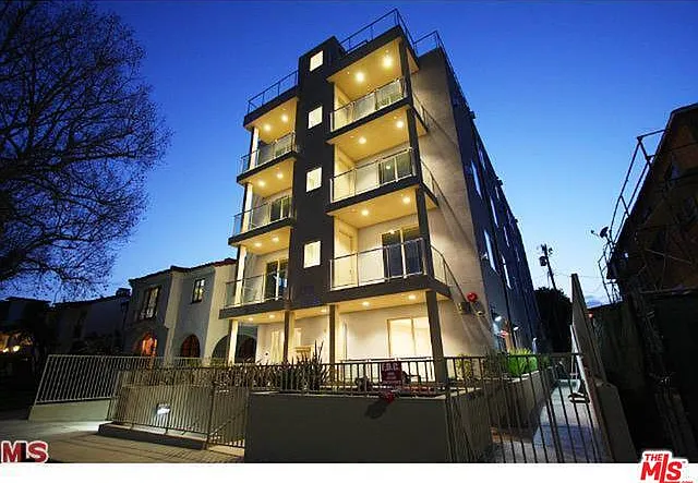 819 S Holt Ave #PENTHOUSE — Photo 11