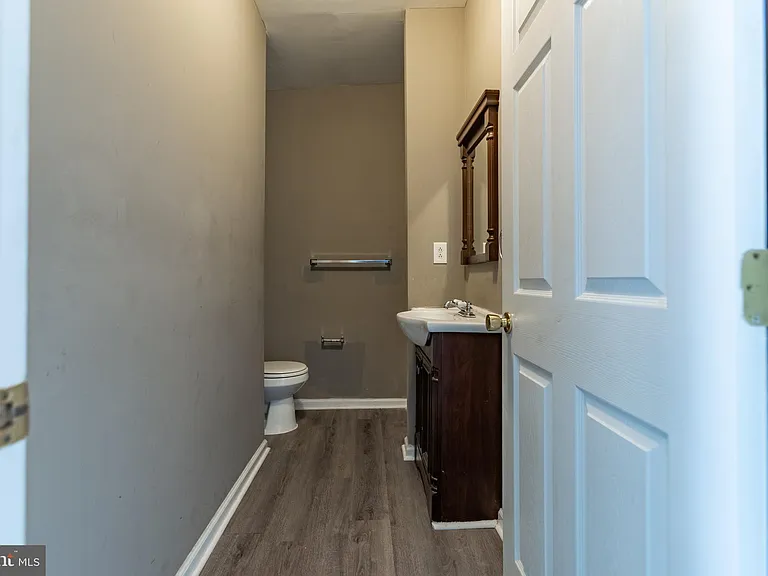 1706 N Willington St — Photo 19