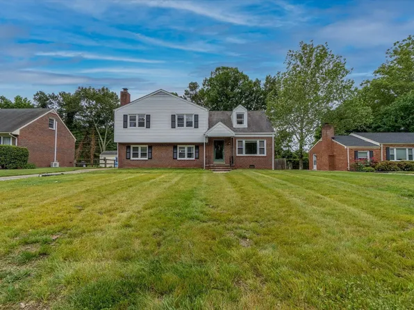8407 Pamela Dr, Henrico, VA 23229