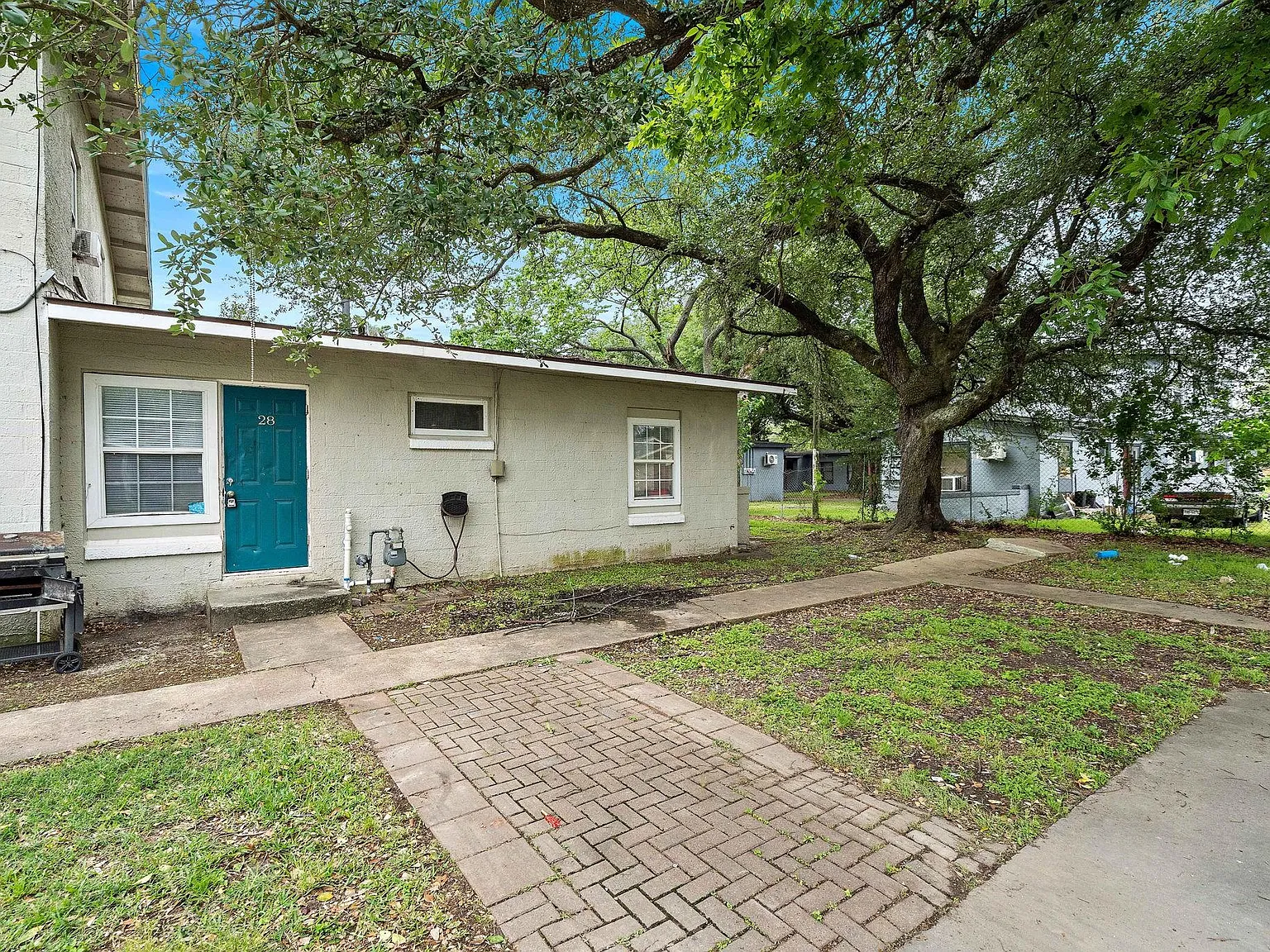1 bed, 1.0 bath, 500 sqft, $750 — Photo 1