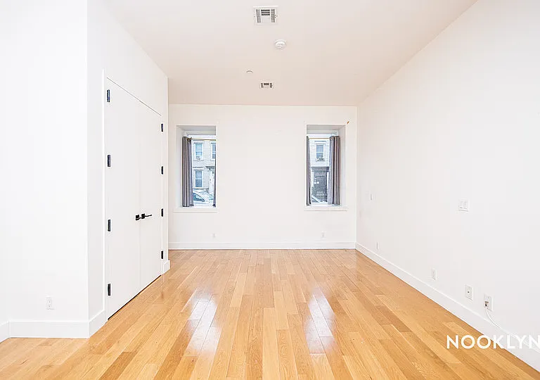 783 Knickerbocker Ave #210 — Photo 11