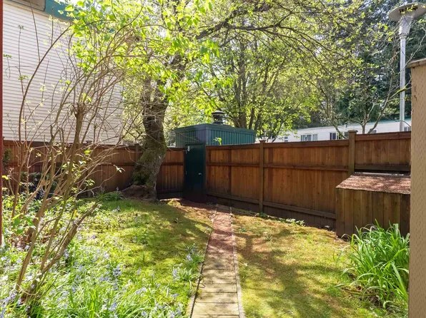 844 Westview Cres, North Vancouver, BC V7N 3Y1