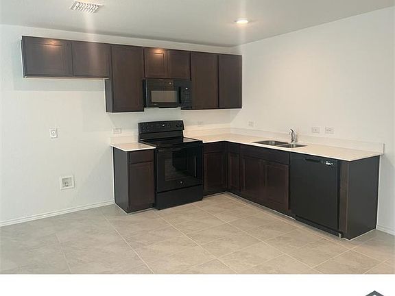 3rd image of 8625 Cottage Creek Dr