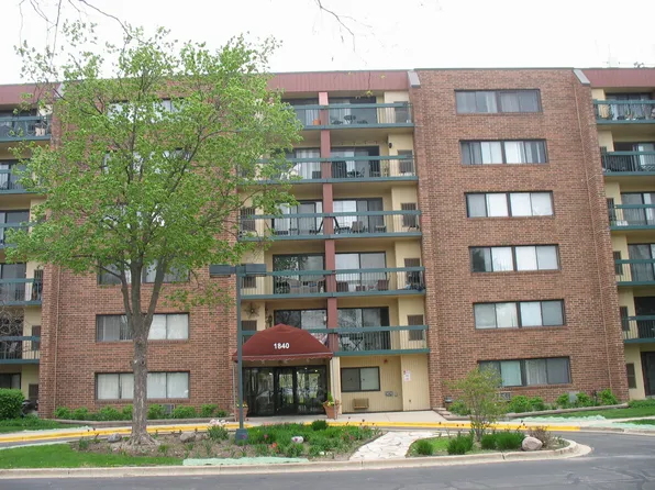 1840 Huntington Blvd APT 607, Hoffman Estates, IL 60169