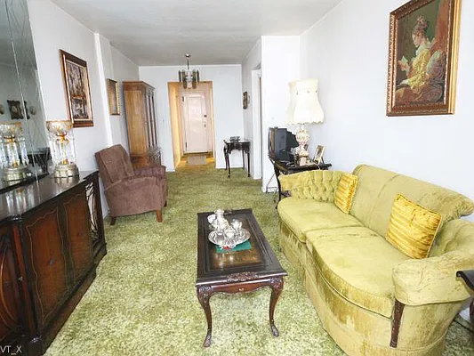 Sold by Fillmore | media 1