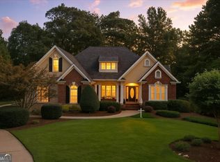 107 River Forest Dr, Forsyth, GA 31029