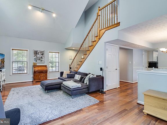 4th image of 23136 Cherry Blossom Ln