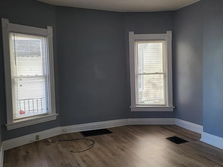 3326 Fairfield Ave — Photo 6