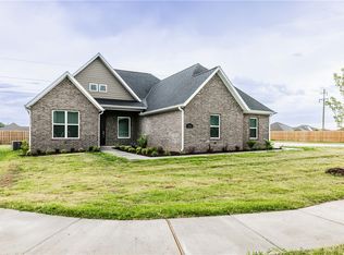 962 Pergola Ave, Springdale, AR 72762