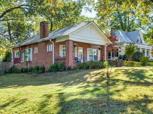 910 Park St, Gainesville, GA 30501