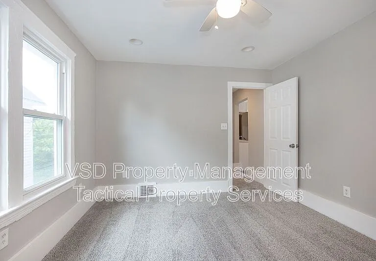 3694 E 147th St #UP — Photo 19