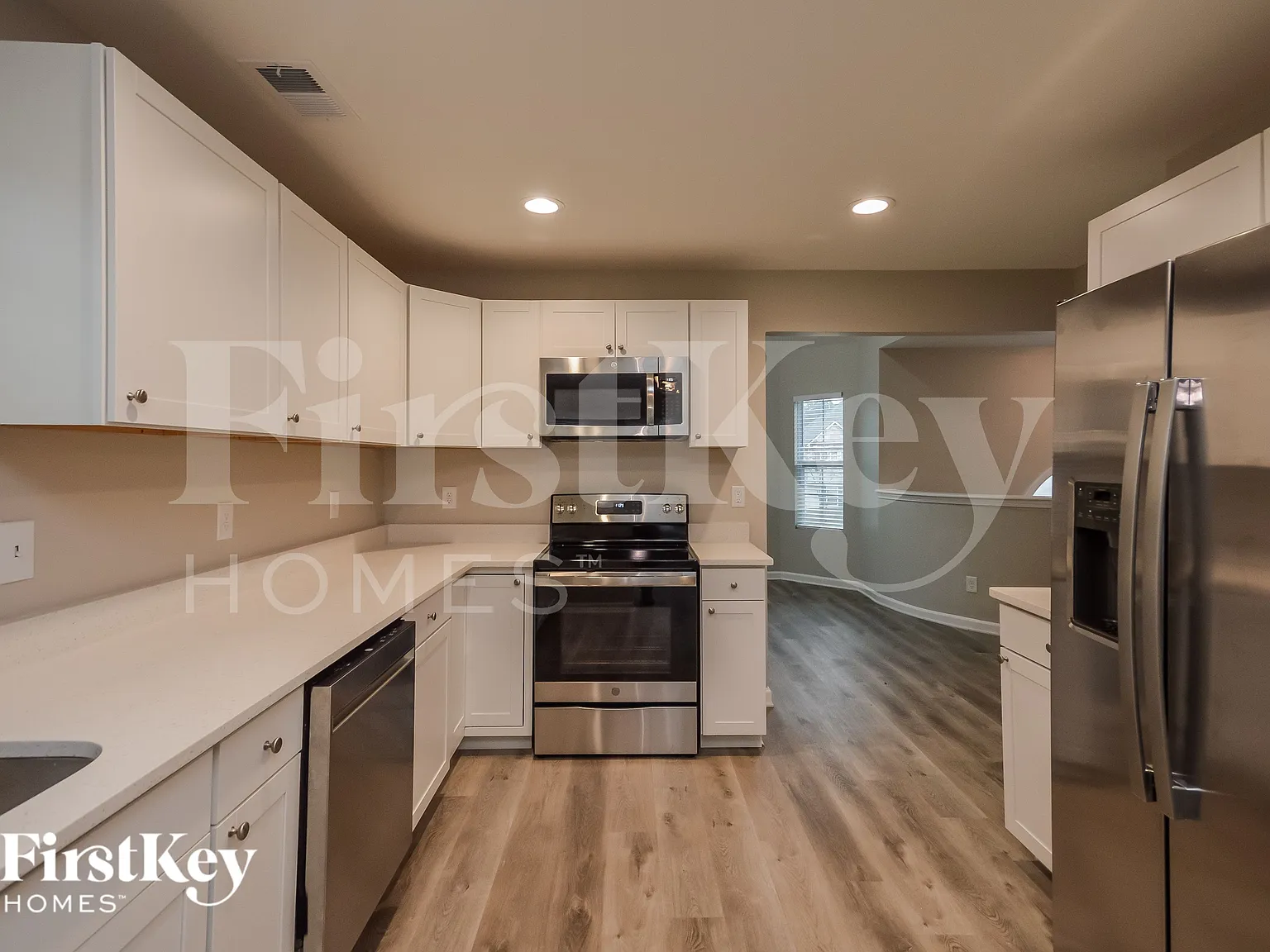 3 bed, 2.0 bath, 1541 sqft, $2,010 — Photo 4