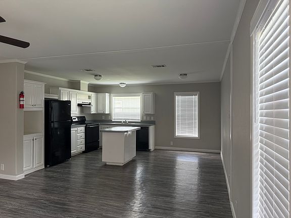 3rd image of 16122 Maladi Dr #16122M