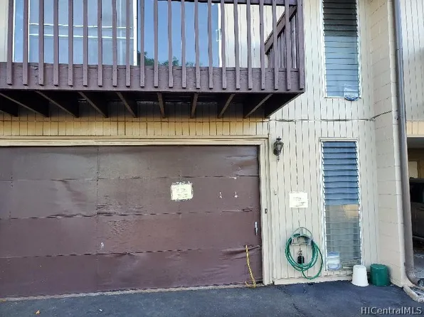 98-281 Ualo St APT T1, Aiea, HI 96701