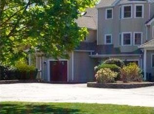 5 Tisdale Dr, Dover, MA 02030
