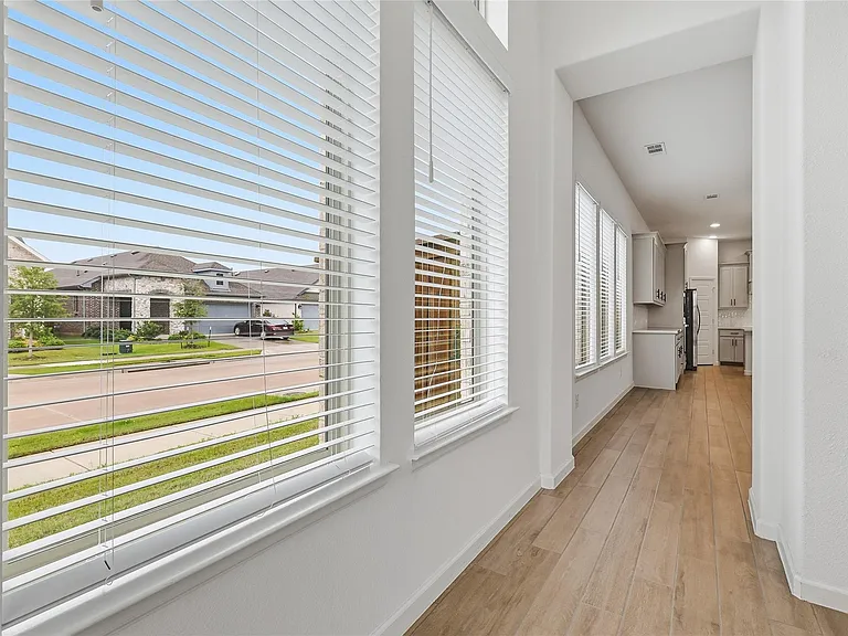 3101 Bell Flower Dr — Photo 9