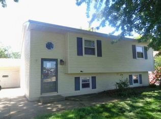 1851 W 58th St, Davenport, IA 52806
