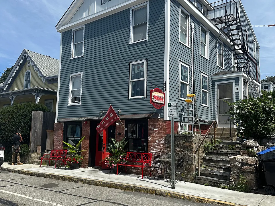 382 Spring St #3C