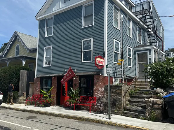 382 Spring St, Newport, RI