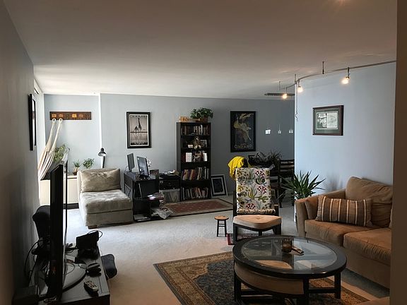 4th image of 3430 N Lake Shore Dr APT 14K