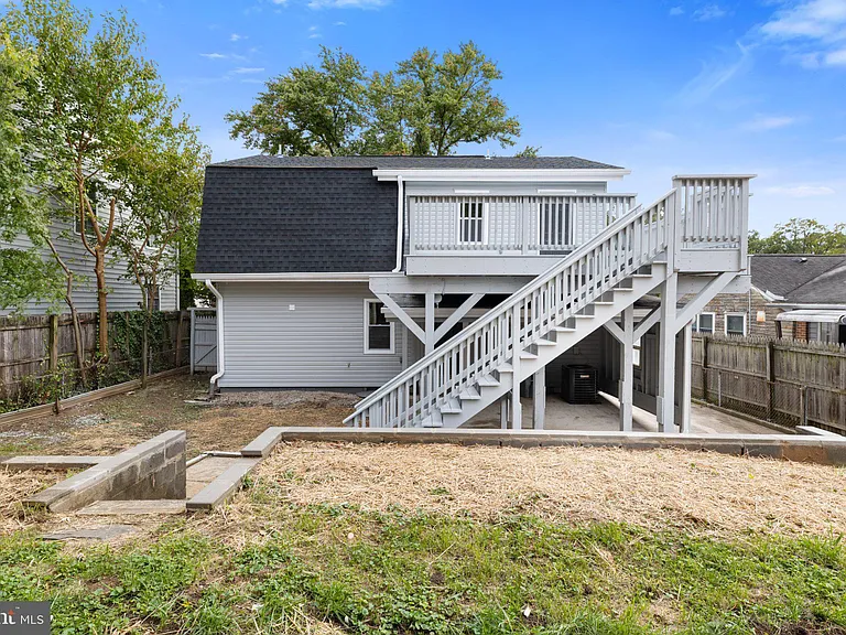 3215 Edgewood Rd — Photo 35