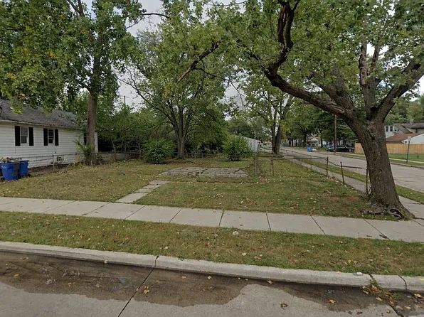 8319 Toepfer Rd, Warren, MI 48089