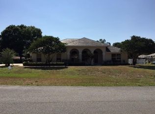411 Oak View Dr, Tavares, FL 32778