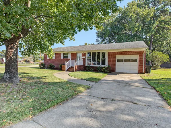 120 Latham Dr, Newport News, VA 23605