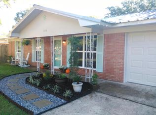 120 Arbor Vista Dr, Ocean Springs, MS 39564