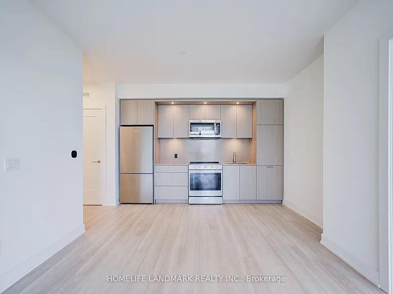 25 Cordova Ave #Penthouse 13 — Photo 15