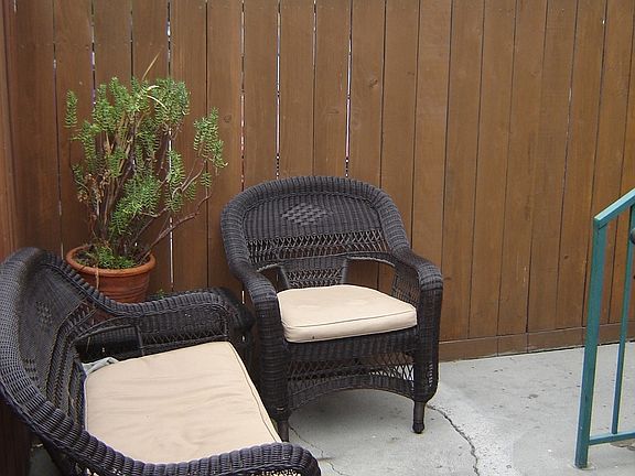 3rd image of 263 Molino Ave APT 2