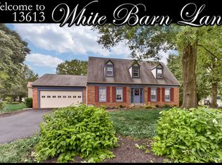 13613 White Barn Ln, Herndon, VA 20171