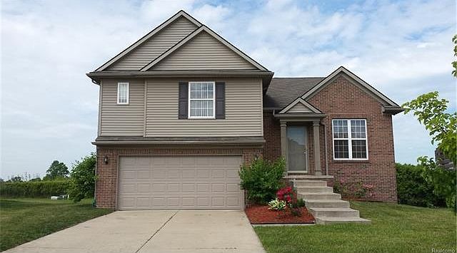 1st image of 2078 Golfview Ln