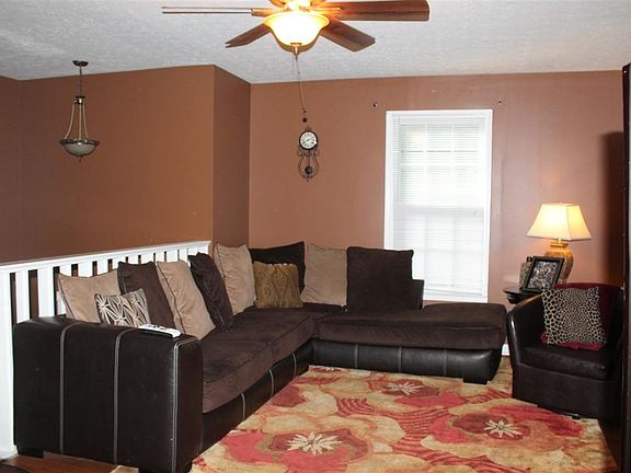3rd image of 259 Birdland Dr