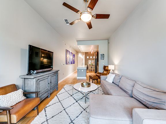 5th image of 2950 McKinney Ave APT 211