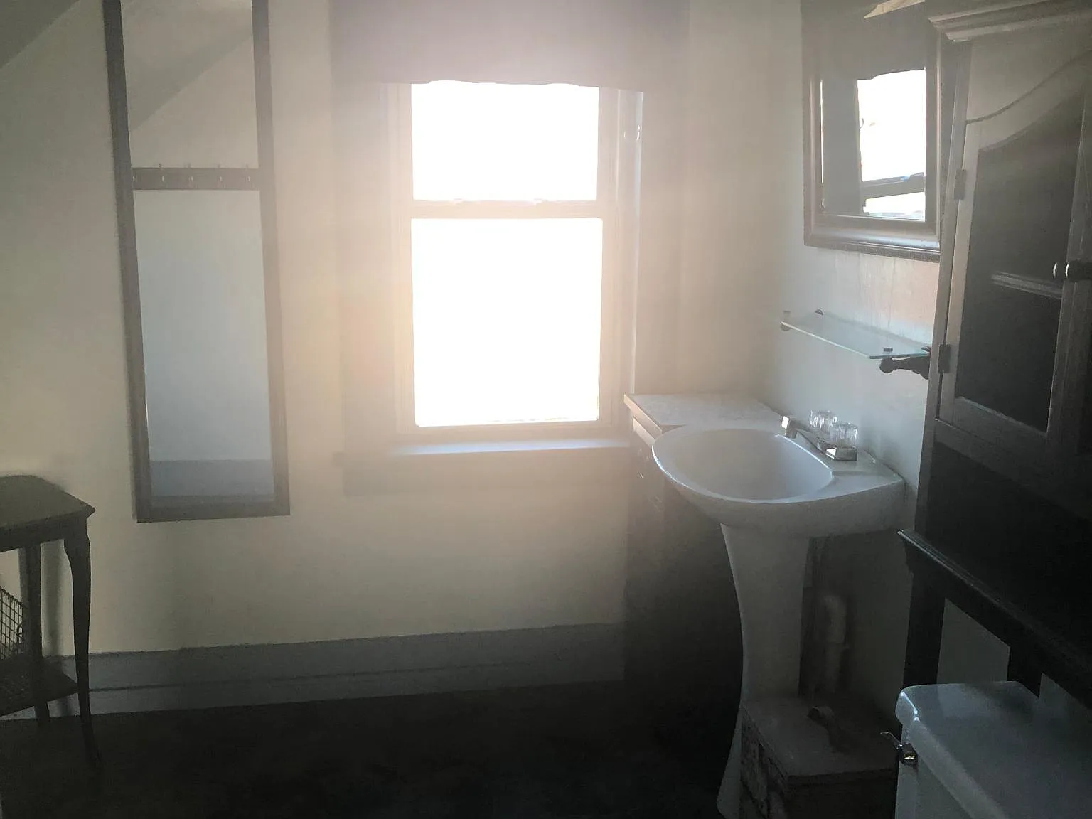 3 bed, 1.5 bath, 1200 sqft, $1,800 — Photo 4