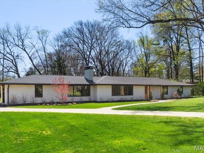 12 Westfield Ln, Saint Louis, MO, 63131