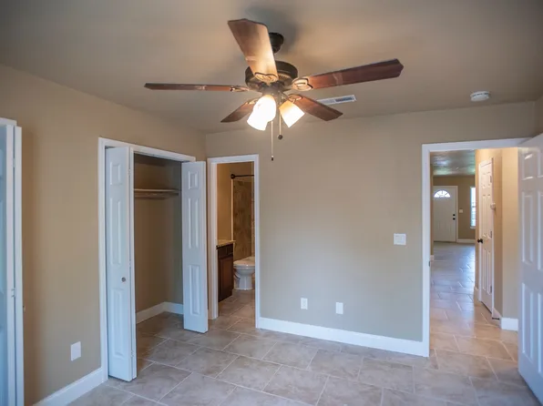 1550 N Dawn Dr, Fayetteville, AR 72703